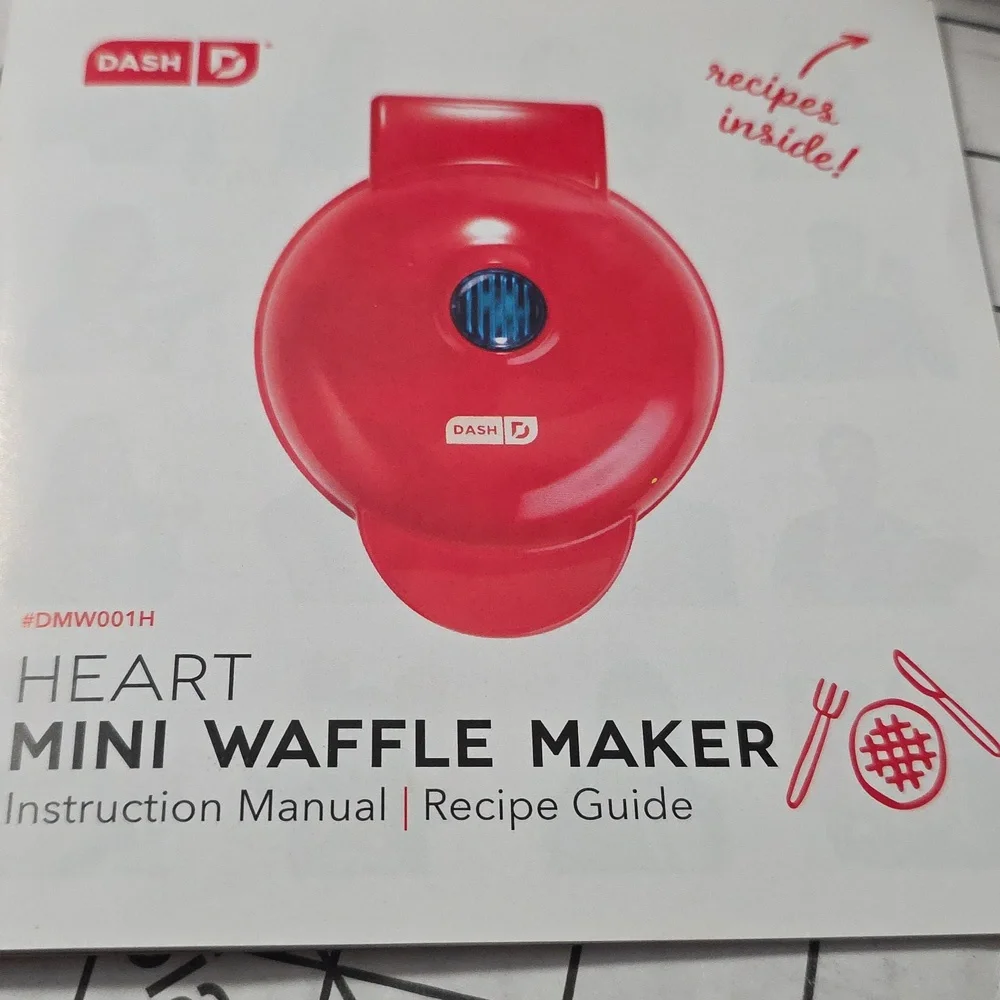 Compact Pink Waffle Maker, Mini Heart Maker, Dash, NIB